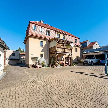 Апартаменты Pillnitzer Schlossblick Дрезден